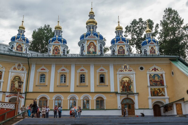 Церковь Благовещения и Покрова, Псково-Печерский монастырь