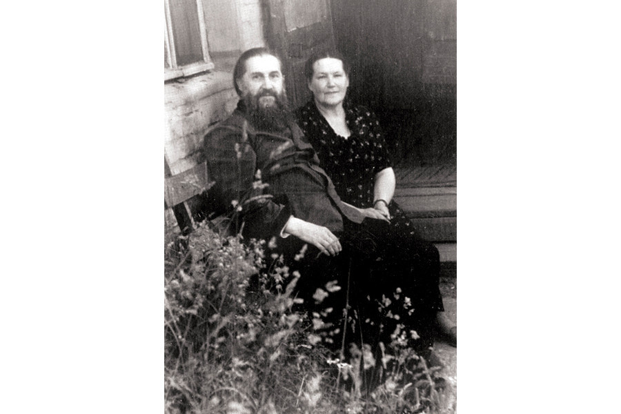 Родители отца Валериана Крехотова