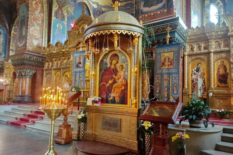Интерьер церкви Успения Пресвятой Богородицы
