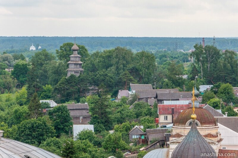 Панорама Торжка в сторону Вознесенской (Тихвинской) церкви, Торжок