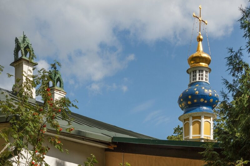 Церковь в Лазарево, Пско-Печерский монастырь