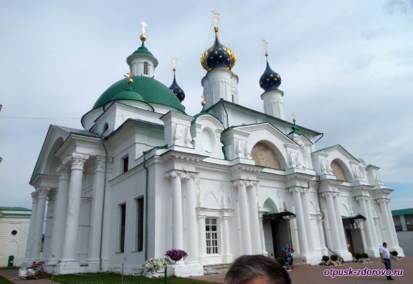 Церковь Святого Иакова Ростовского и Спасо-Преображенский собор, Спасо-Яковлевский монастырь, Ростов Великий