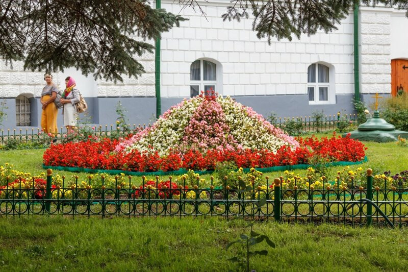 Клумба