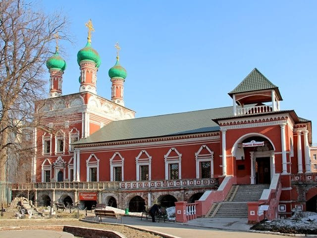 Высоко-Петровский мужской монастырь в Москве