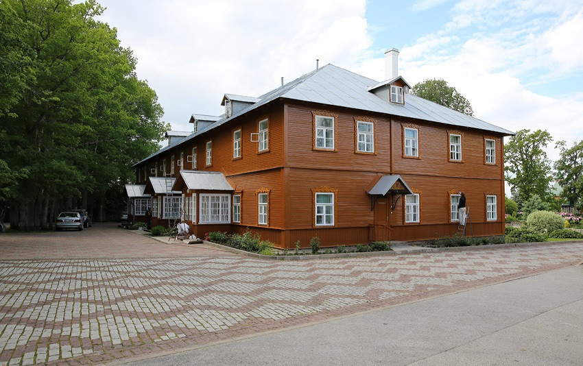 Монастырский отель